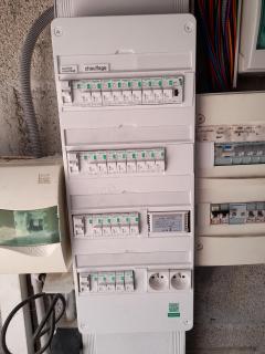 Service : electricien Service : electricien