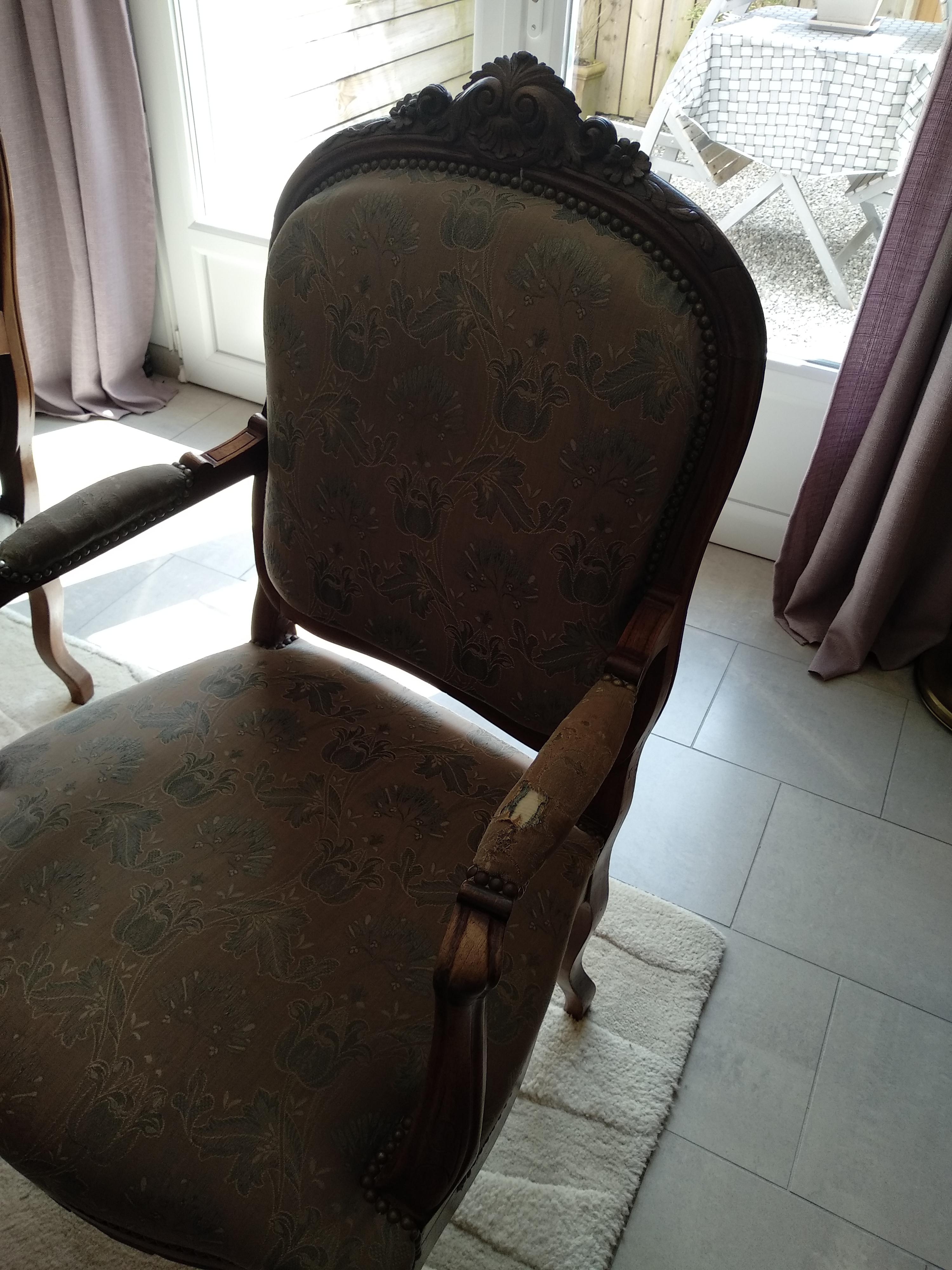 Service tapissier 62 entre particuliers