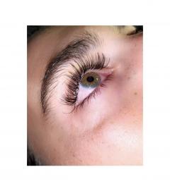 Service : extension de cils Service : extension de cils