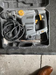 Location : perforateur Location : perforateur