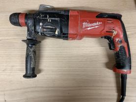 Location : perforateur Location : perforateur