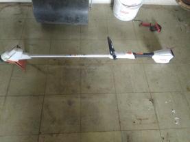 Location : coupe bordures Location : coupe bordures