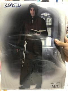 Location : costume Location : costume