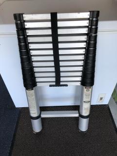 Location : echelle Location : echelle