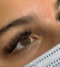 Service : extension de cils Service : extension de cils