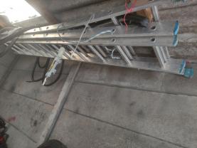 Location : echelle Location : echelle