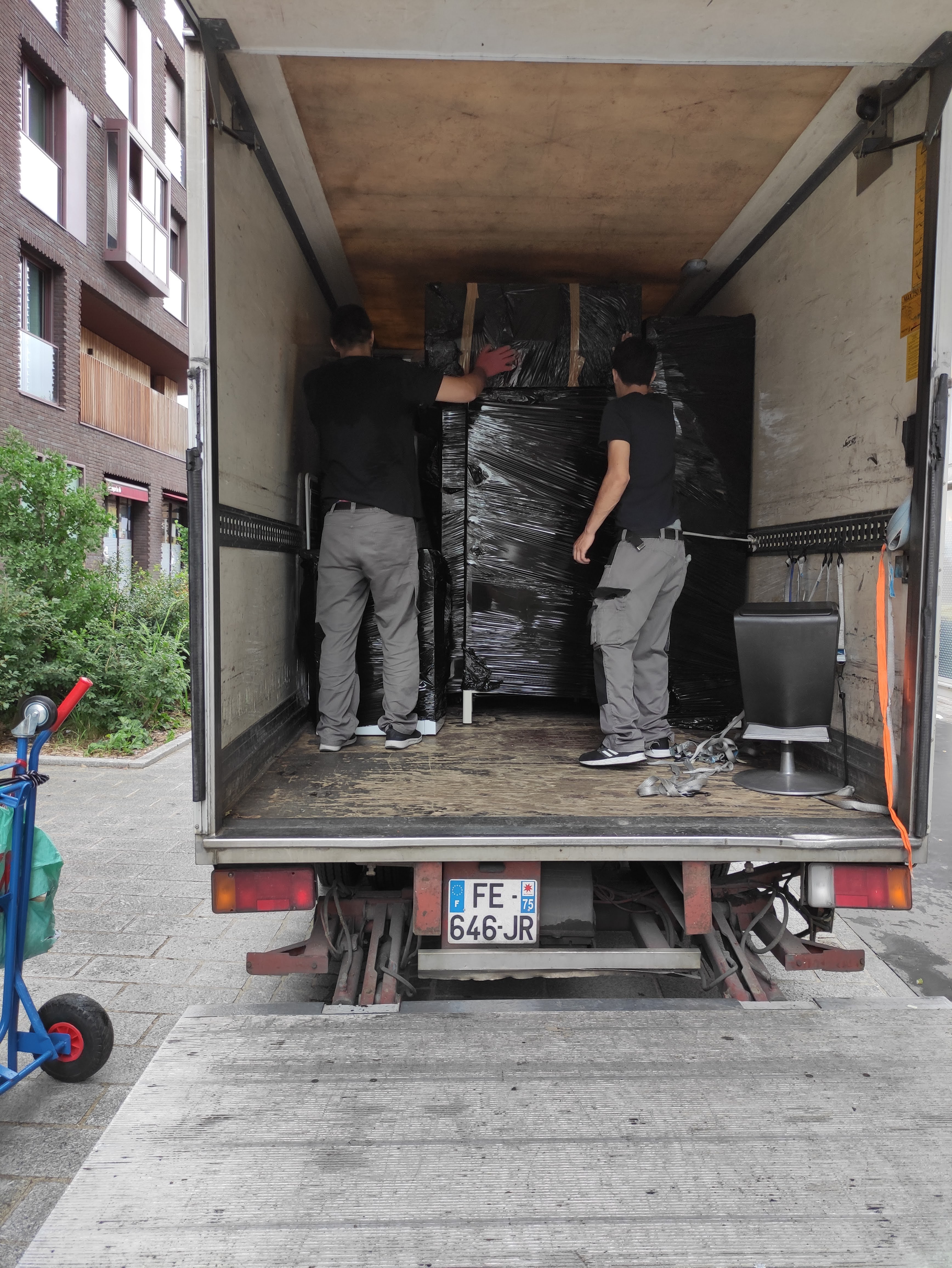 Service avec camion 93 entre particuliers