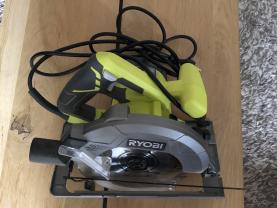 Location : scie circulaire Location : scie circulaire