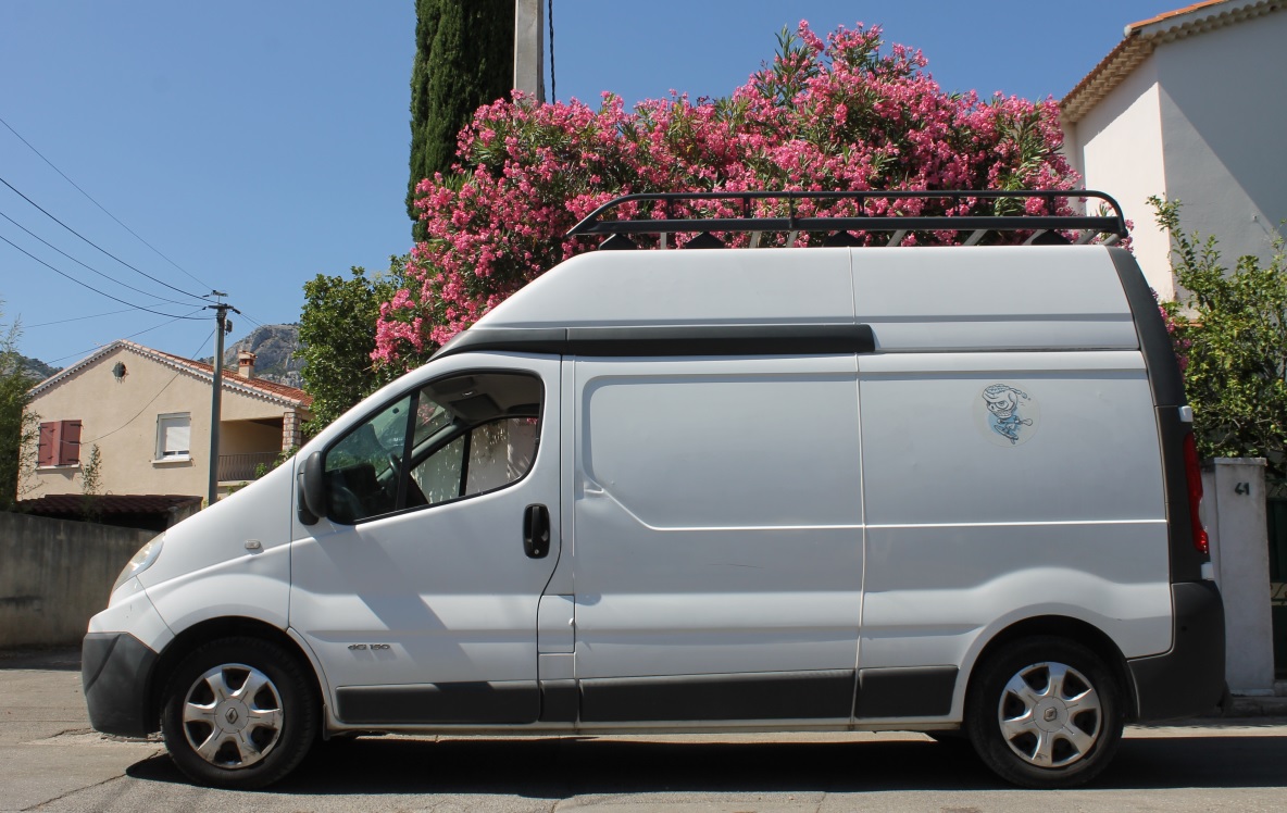 Service avec fourgon 83 entre particuliers