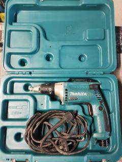 Location : visseuse Location : visseuse