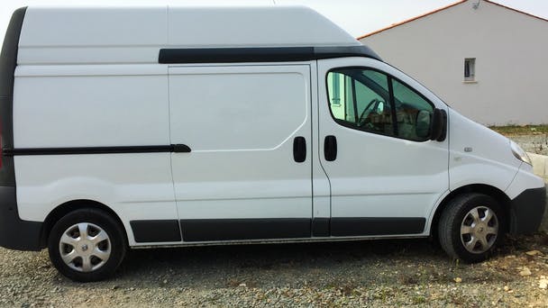 Service avec fourgon 83 entre particuliers