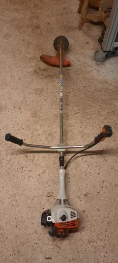 Location : debroussailleuse Location : debroussailleuse