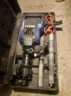 Location : marteau piqueur Location : marteau piqueur