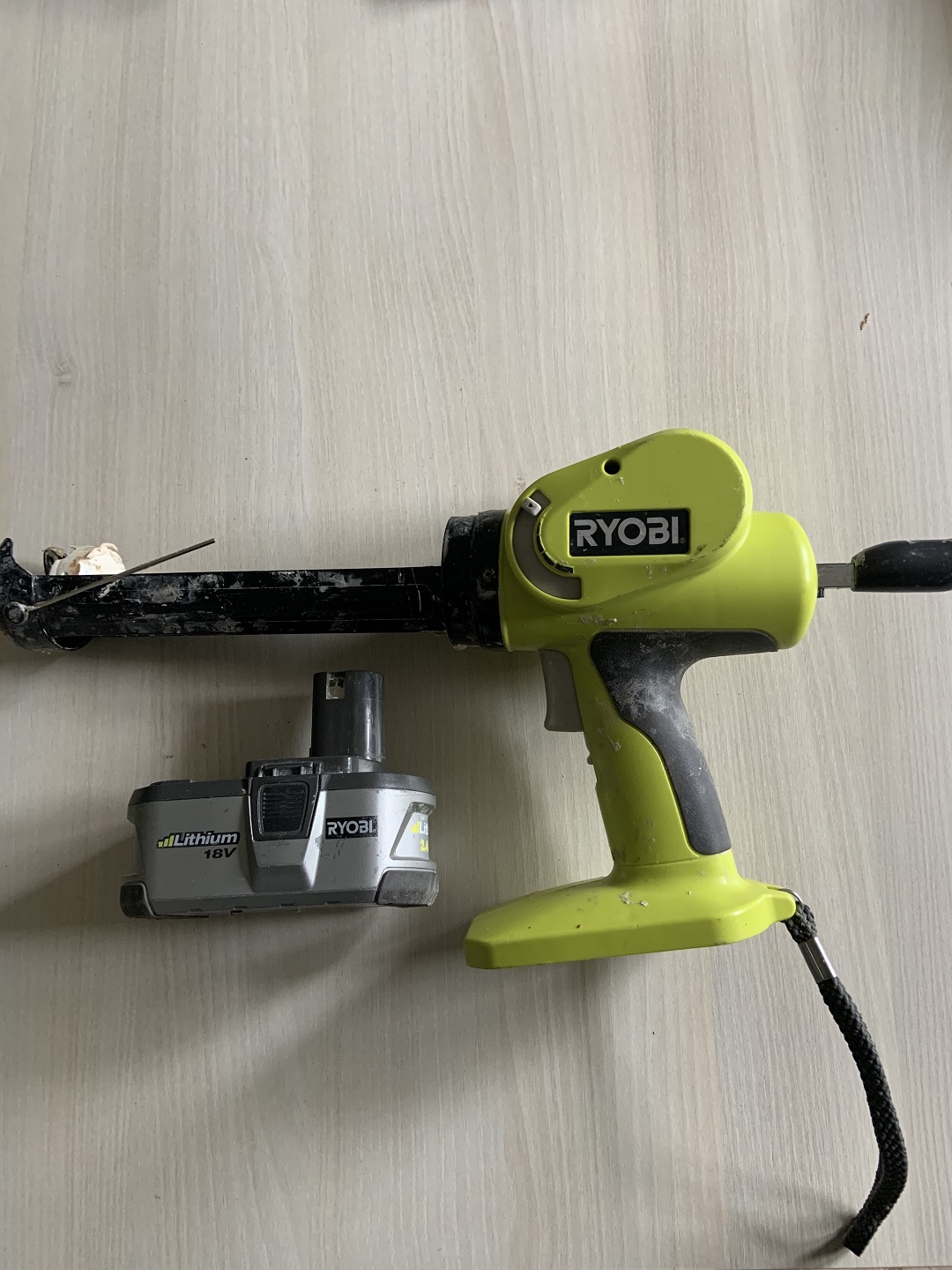 Location pistolet a colle 31 entre particuliers