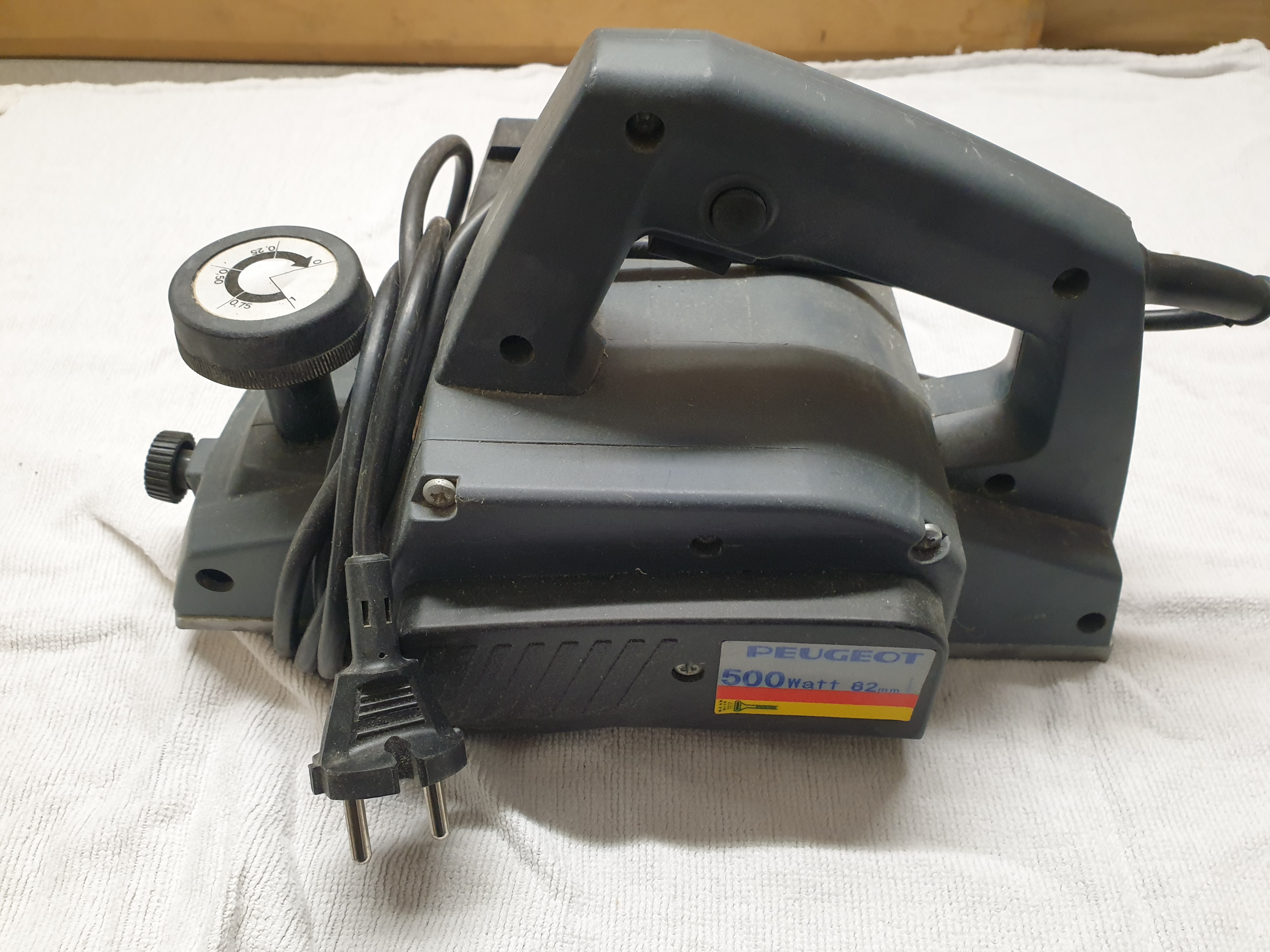 Location rabot electrique 25 entre particuliers
