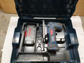 Location : scie sauteuse Location : scie sauteuse