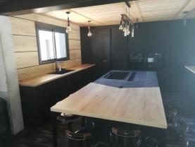 Service : pose de cuisine Service : pose de cuisine