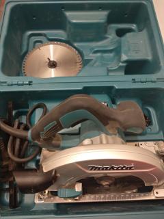 Location : scie circulaire Location : scie circulaire