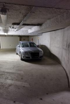 Location : parking en sous sol Location : parking en sous sol