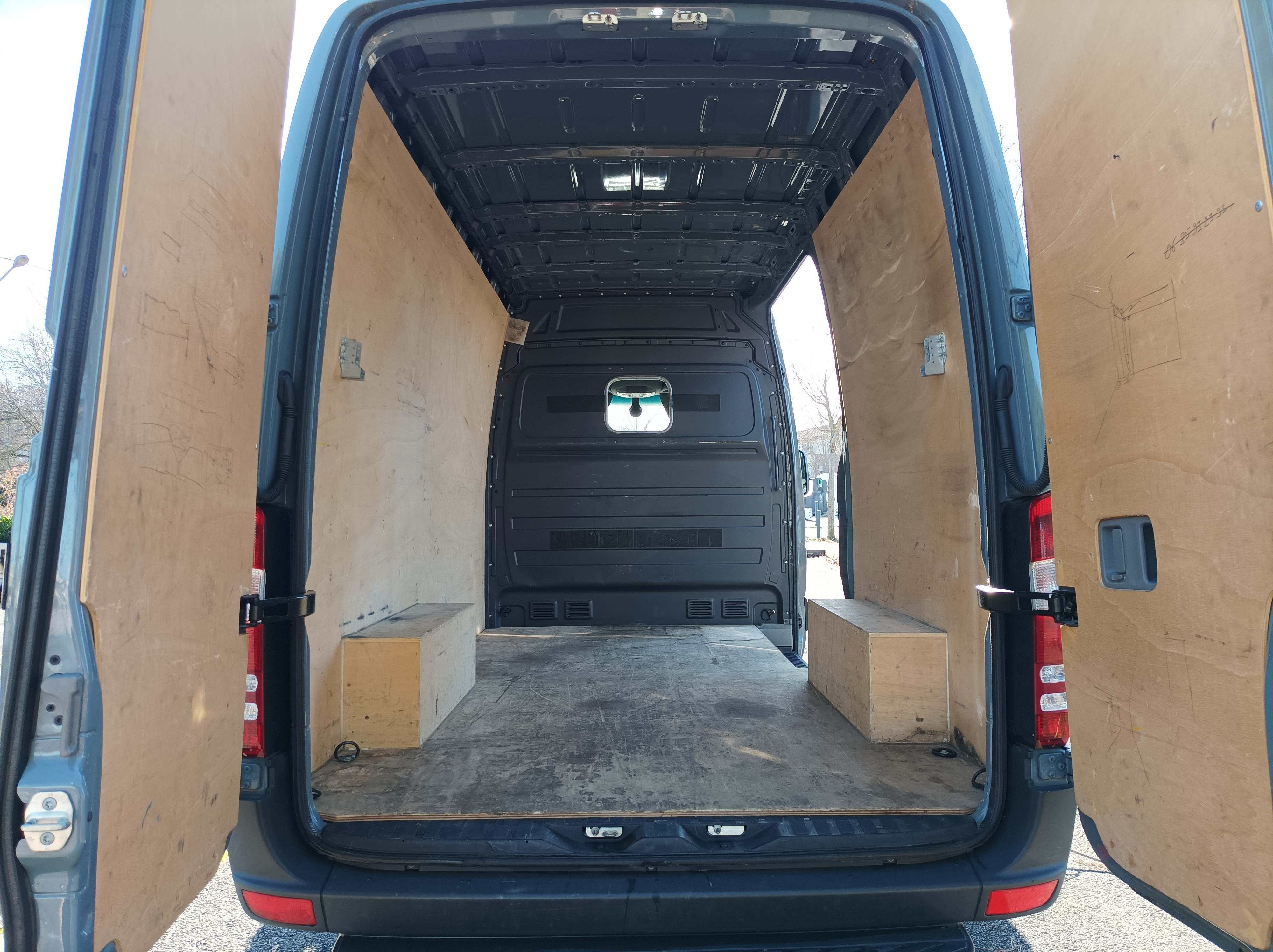 Service avec fourgon 31 entre particuliers