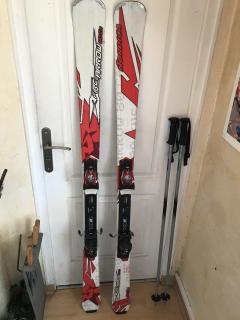 Location : materiel de ski Location : materiel de ski