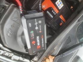 Location : chargeur de batterie Location : chargeur de batterie