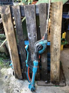 Location : taille haie Location : taille haie