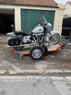 Location : fourgon Location : fourgon