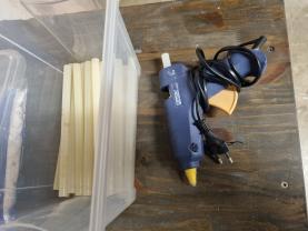 Location : pistolet a colle Location : pistolet a colle