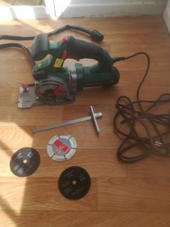 Location : scie circulaire Location : scie circulaire