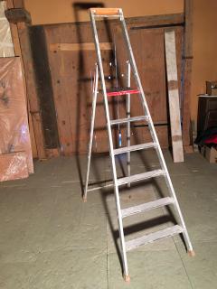 Location : escabeau Location : escabeau