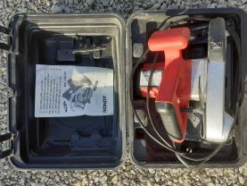 Location : scie circulaire Location : scie circulaire