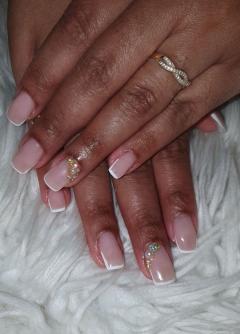 Service : prothesiste ongulaire Service : prothesiste ongulaire