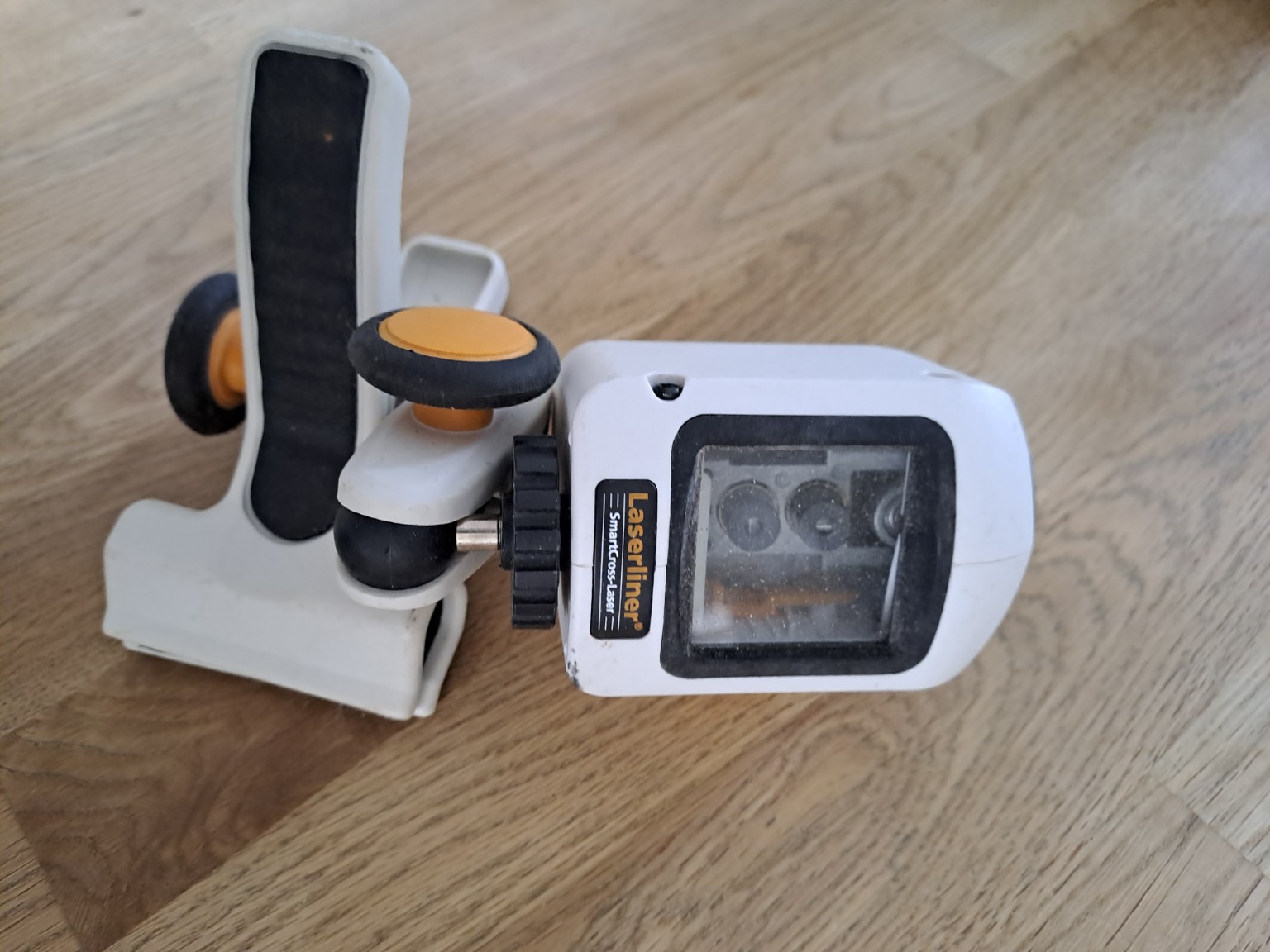 Rental Niveau laser between individuals (54)