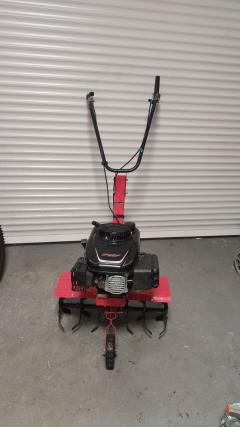 Location : motobineuse Location : motobineuse