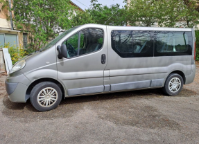 Location : minibus Location : minibus