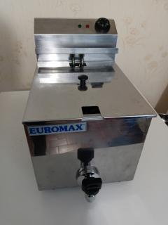 Location : friteuse Location : friteuse