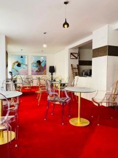 Location : salle reception Location : salle reception