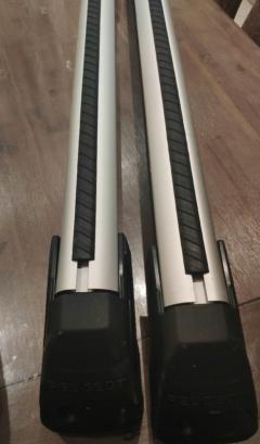 Location : barres de toit Location : barres de toit