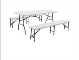 Location : table de reception Location : table de reception