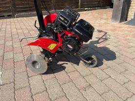 Location : motobineuse Location : motobineuse