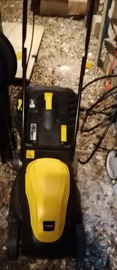 Location : tondeuse Location : tondeuse