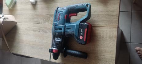 Location : perforateur Location : perforateur