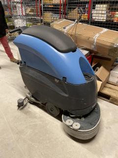 Location : autolaveuse Location : autolaveuse