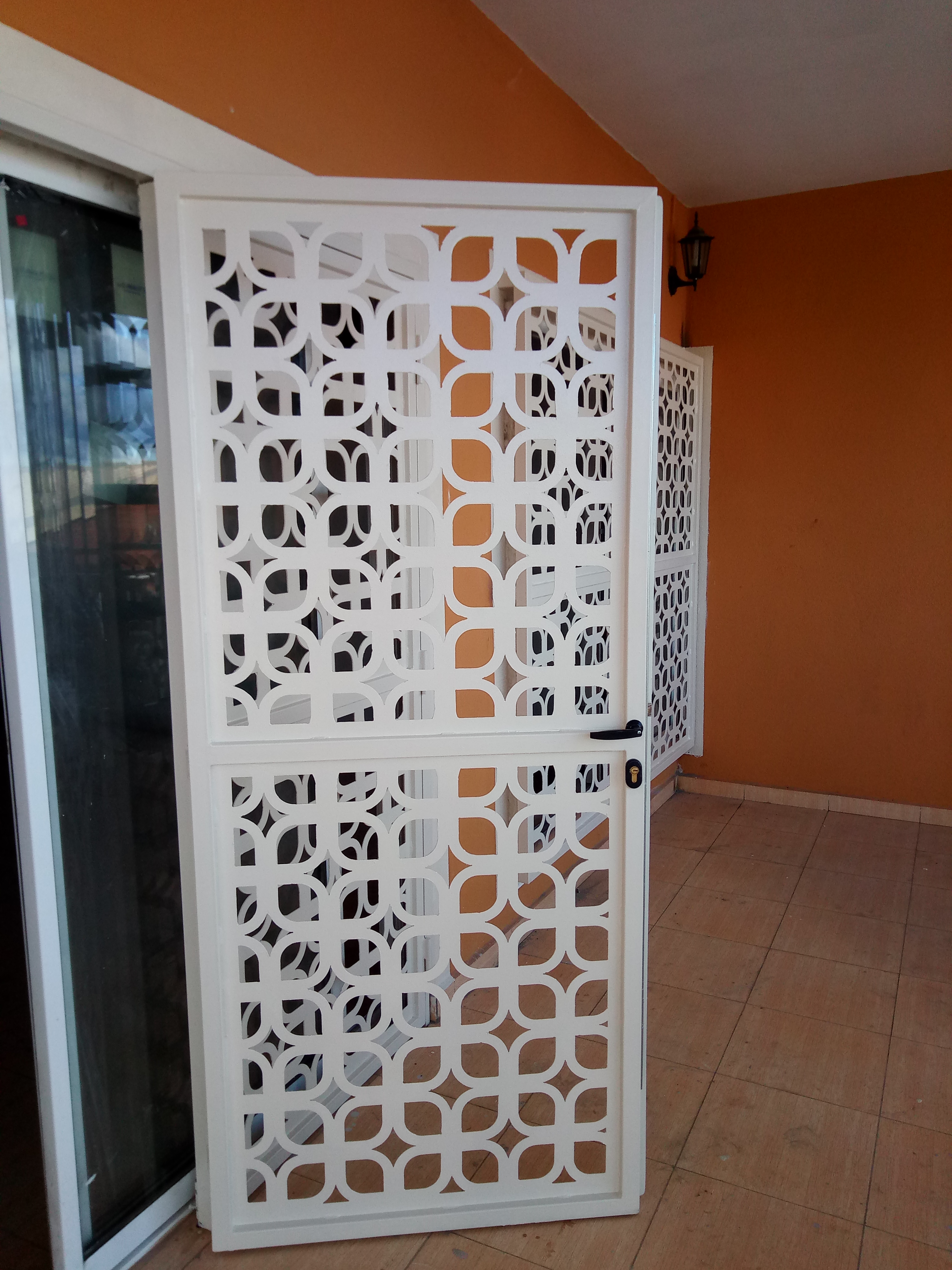 Service peintre 57 entre particuliers