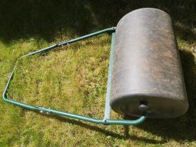 Location : rouleau a gazon Location : rouleau a gazon