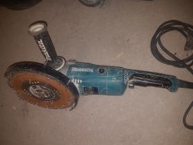 Location : disqueuse Location : disqueuse