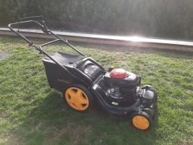 Location : tondeuse Location : tondeuse