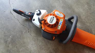 Location : taille haie Location : taille haie