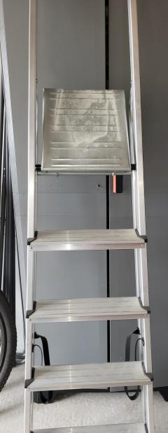 Location : escabeau Location : escabeau